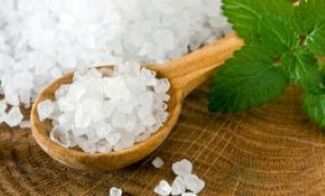 αλατόλουτρα για τη θεραπεία του μύκητα